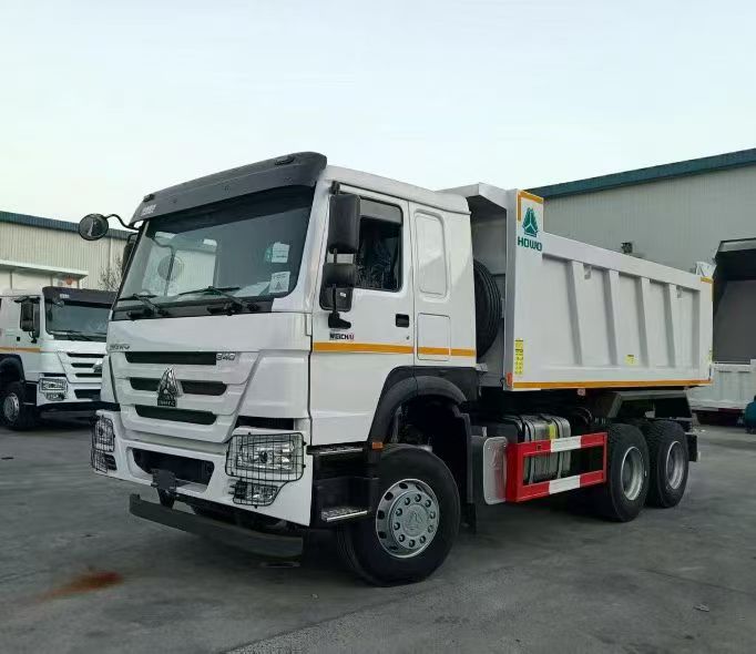 SINOTRUK HOWO Самосвал Товарен камион