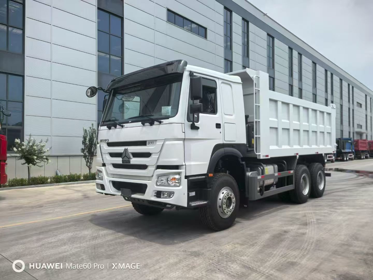 Камиони Synotruk Howo